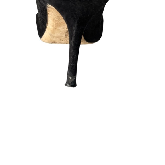 Manolo Blahnik• Black Suede Lisa Flower Pointed Toe Heels Pumps Sz:37.5/US:7 - Picture 6 of 8